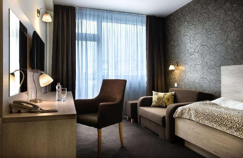 Hotel Magnolia Piest'any Eksteriør billede